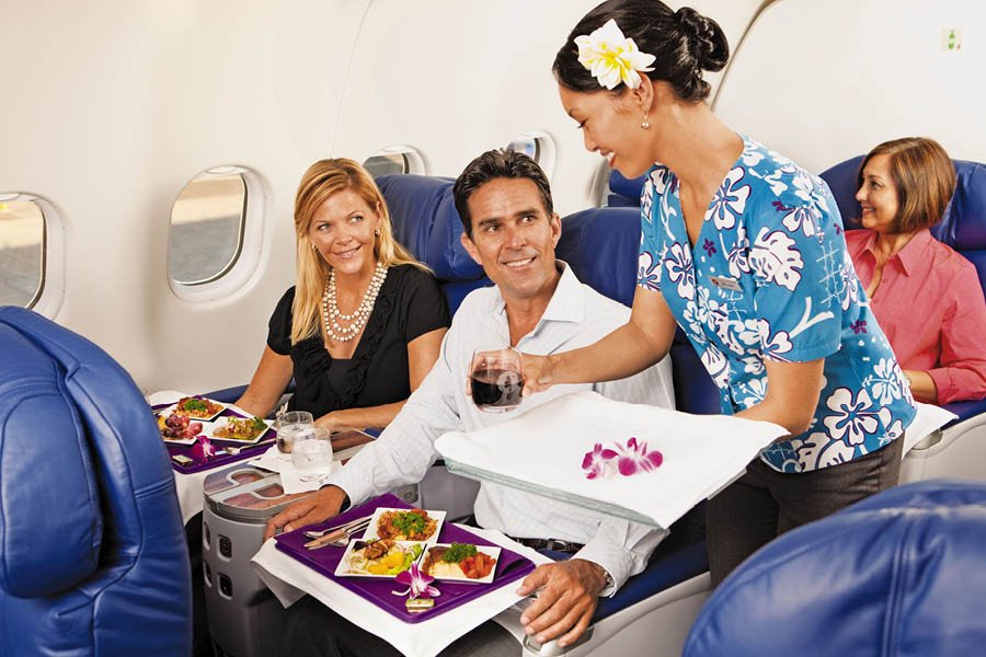 Check Hawaiian Airlines First Class Services