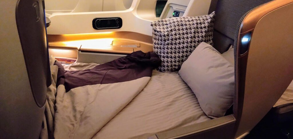 Check Singapore Airlines Business Class Facilities