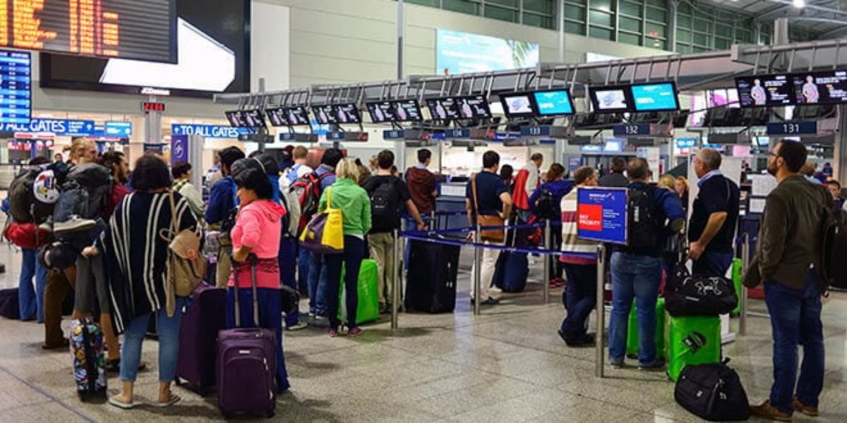 Frontier Airlines Check In – Online Check In and Boarding Process
