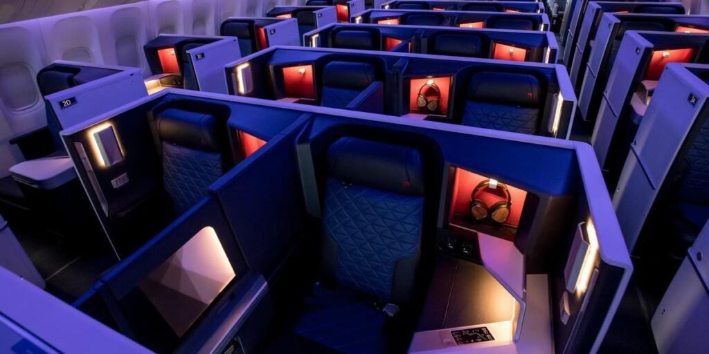 Check Delta Airlines First Class Services and Amenities