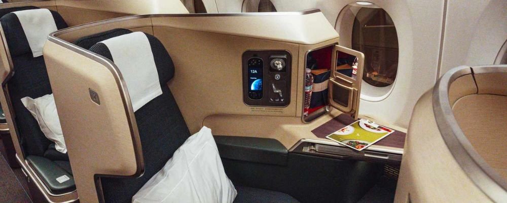 How to Get An Upgrade on Japan Airlines?